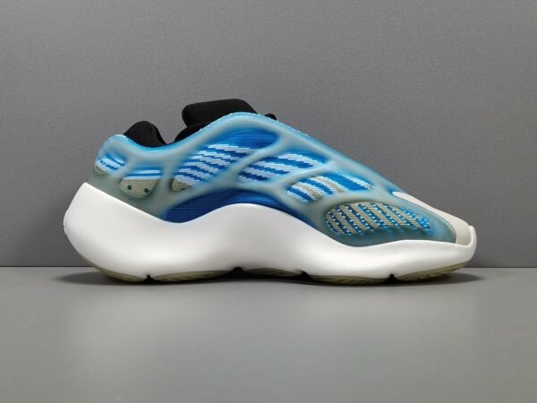 YEEZY 700 V3 “ARZARE”     G54850 - Image 2