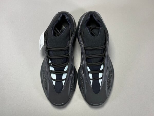 YEEZY 700 V3 “ALVAH”    H67799 - Image 3