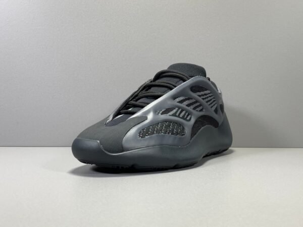 YEEZY 700 V3 “ALVAH”    H67799 - Image 6