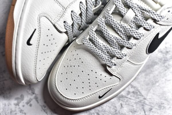 Nike Dunk Low x Supreme Beige brown    XH0923-151 - Image 8