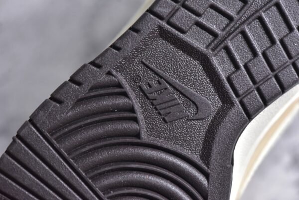 Nike SB Dunk Low China Year Limited - Dragon Crossing the River    JH8037-926 - Image 14
