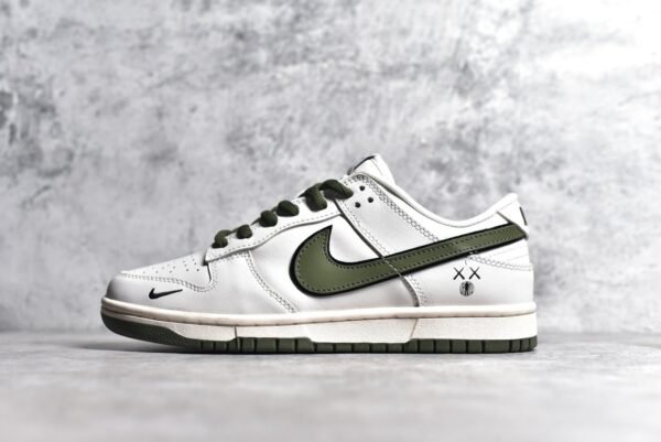 Nike SB Dunk Low KAWS Collaboration - White Green Tick    DD1391-121
