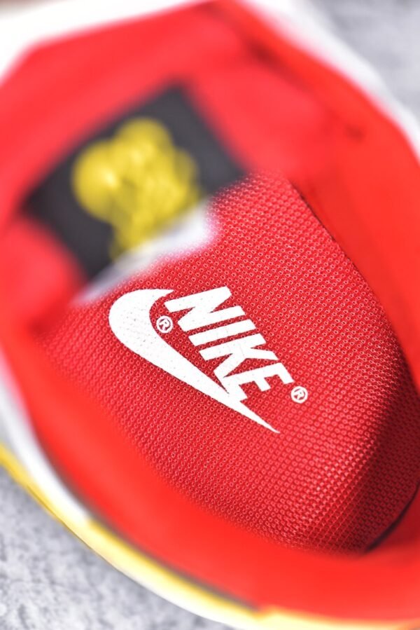 Nike SB Dunk Low Chinese Style - Dragon Year Limited Edition White and Red    FC1688-161 - Image 15