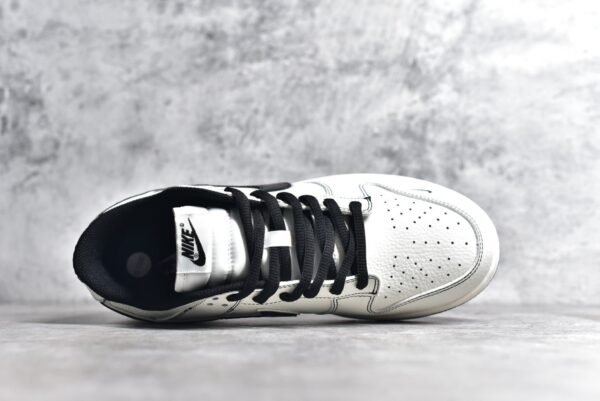 Nike SB Dunk Low x Supreme Co branded beige color scheme    RM2308-237 - Image 4