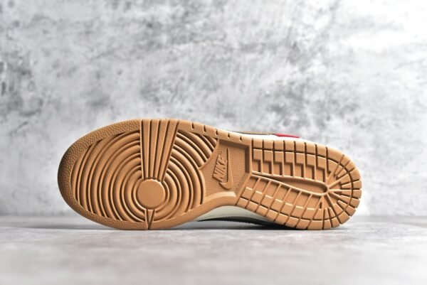 Nike SB Dunk Low x Supreme Rice Brown: The Ultimate Skateboard Shoes    FC1688-143 - Image 6