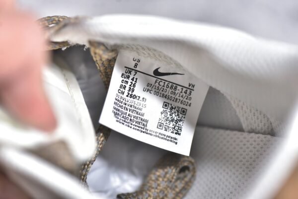 Nike SB Dunk Low x Supreme Rice Brown: The Ultimate Skateboard Shoes    FC1688-143 - Image 16