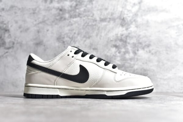 Nike SB Dunk Low x Supreme Co branded item - beige black    FC1688-144 - Image 3