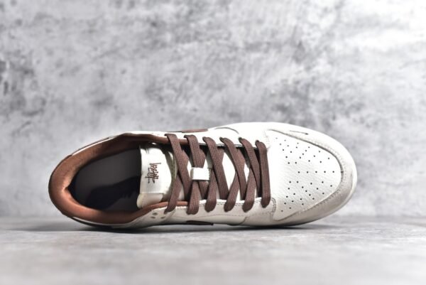 Nike SB Dunk Low x Stussy Stusey Collaboration - Pig Eight Coffee Color    FC1688-152 - Image 4
