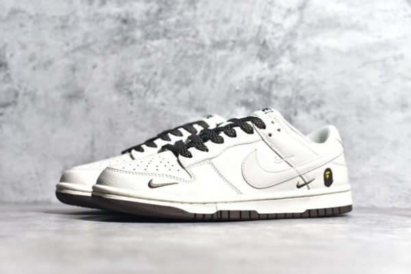Nike SB Dunk Low BAPE Collaboration - White Brown Hook    XD6188-019 - Image 2