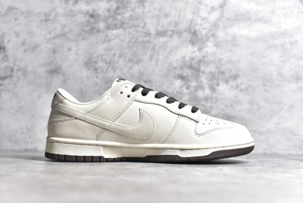 Nike SB Dunk Low BAPE Collaboration - White Brown Hook    XD6188-019 - Image 3