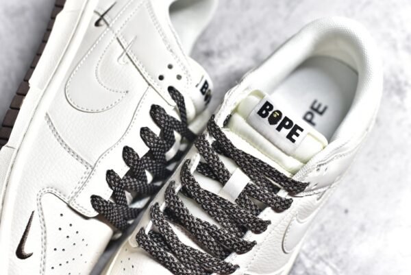Nike SB Dunk Low BAPE Collaboration - White Brown Hook    XD6188-019 - Image 9