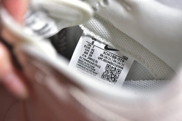 Nike SB Dunk Low BAPE Collaboration - White Brown Hook    XD6188-019 - Image 16