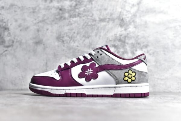 Nike SB Dunk Low Sunflower smiley face purple    DG24440