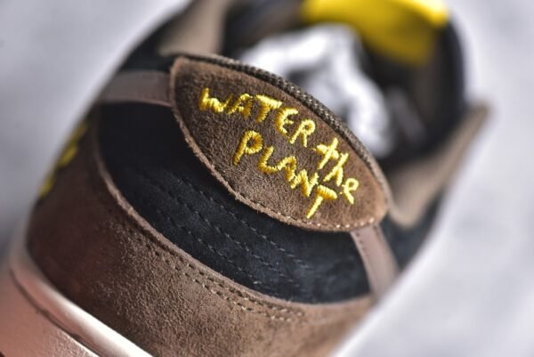 Nike SB Dunk Low Sunflower smiley face brown black    DG24440 - Image 13