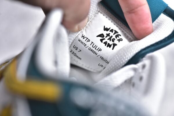 Nike SB Dunk Low Sunflower smiley face white yellow    DG24440 - Image 16