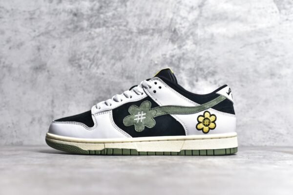 Nike SB Dunk Low Sunflower smiley face black, white, green    DG24440