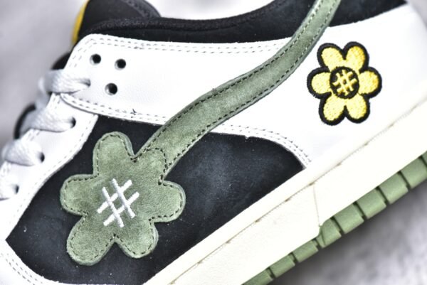 Nike SB Dunk Low Sunflower smiley face black, white, green    DG24440 - Image 12