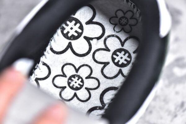 Nike SB Dunk Low Sunflower smiley face black, white, green    DG24440 - Image 18