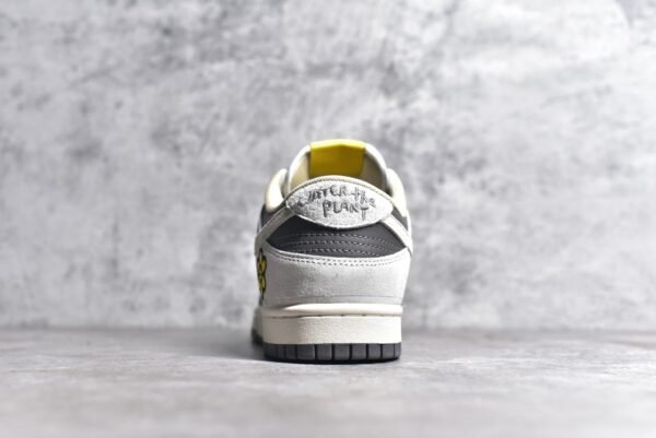 Nike SB Dunk Low Sunflower smiling face gray white    DG24440 - Image 5