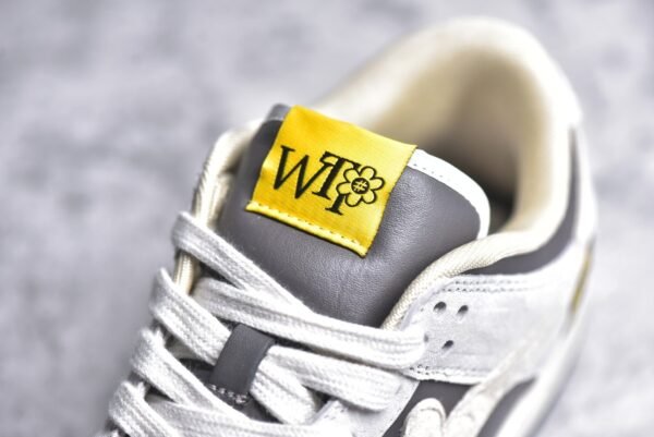 Nike SB Dunk Low Sunflower smiling face gray white    DG24440 - Image 11