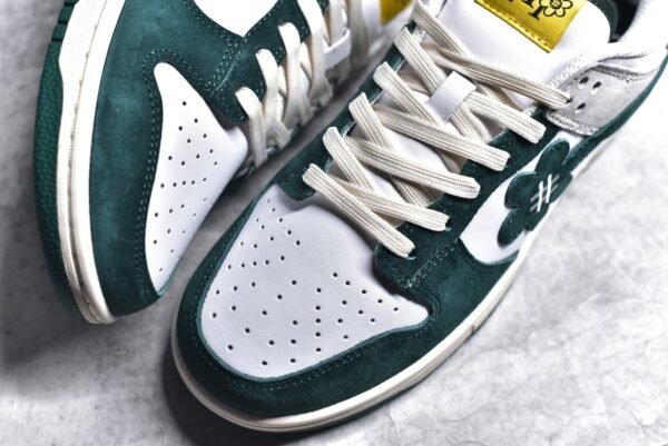 Nike SB Dunk Low Sunflower smiley face white green    DG24440 - Image 8