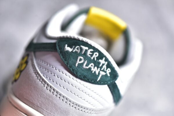 Nike SB Dunk Low Sunflower smiley face white green    DG24440 - Image 13