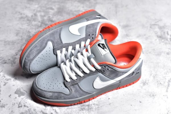 Nike SB Dunk Low Staple NYC Pigeon    304292 011 - Image 7