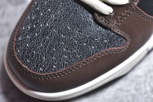 Nike SB Dunk Low Premium "Strummer" Black Brown    313170 006 - Image 10