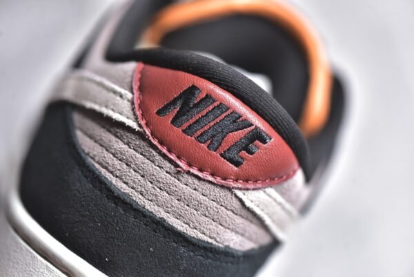Nike SB Dunk Low Premium "Strummer" Black Brown    313170 006 - Image 13