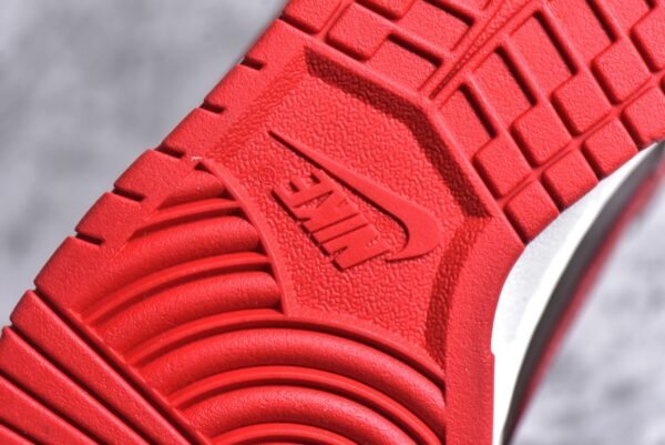 Nike SB Dunk Low Flame cloud pattern red brown    FD9762-061 - Image 14