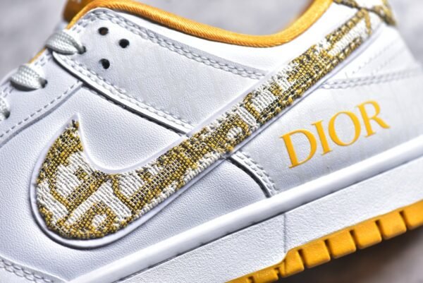 Nike SB Dunk Low Dior collaboration - fluorescent yellow    JH8036-916 - Image 12