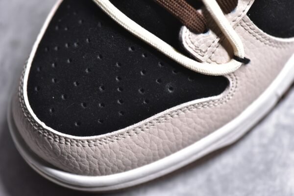 Nike SB Dunk Low Hiking in the mountains and wilderness    DR9704-200 - Image 10