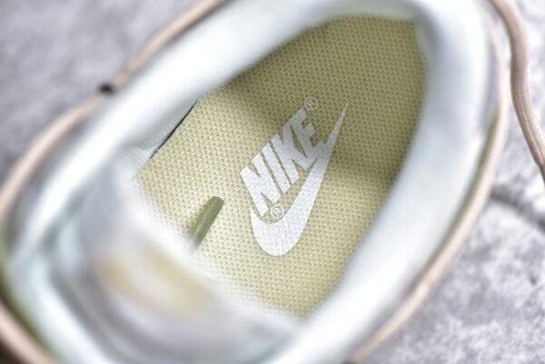 Nike SB Dunk Low Panda prank - Wave    DV0833-100 - Image 15