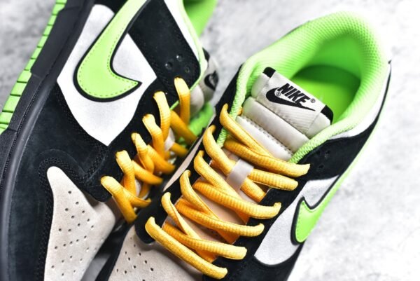 Nike SB Dunk Low x The Powerpuff Girls Flying Girl Police Joint Black and Green     GP5532-063 - Image 9