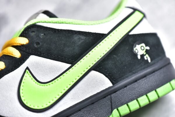Nike SB Dunk Low x The Powerpuff Girls Flying Girl Police Joint Black and Green     GP5532-063 - Image 12