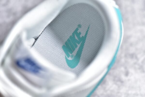 Nike SB Dunk Low x Supreme Co branded - Rice White Light Green    DD1391-118 - Image 15