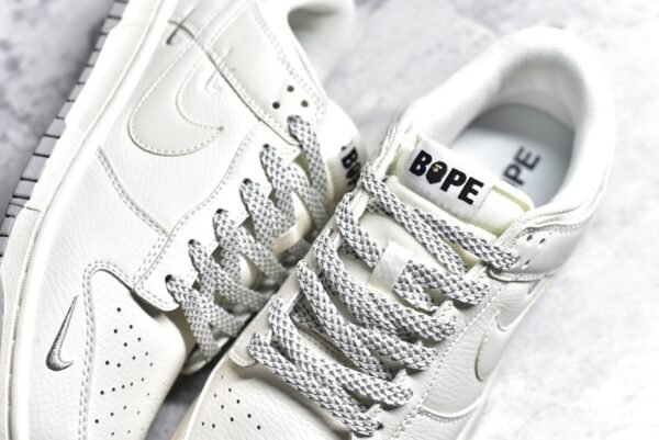 Nike SB Dunk Low BAPE Collaboration - Arctic Fox    XD6188-018 - Image 9
