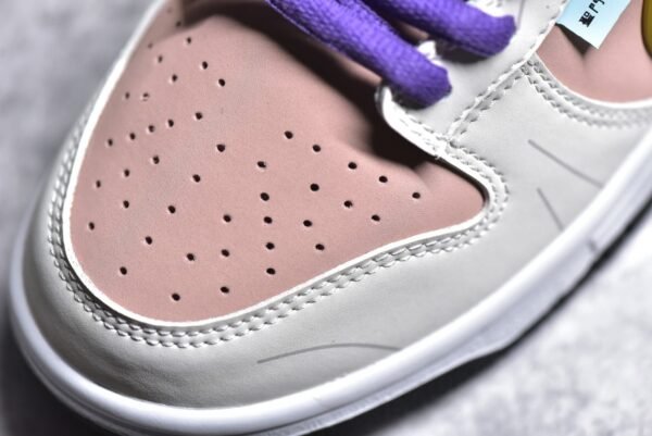 Nike SB Dunk Low Saint Seiya Collaboration - Pink Purple    ZD2356-155 - Image 10