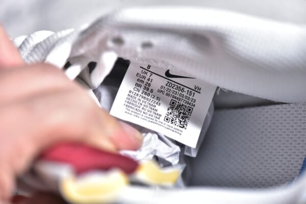Nike SB Dunk Low Saint Seiya Collaboration - White, Blue, and Yellow    ZD2356-151 - Image 16