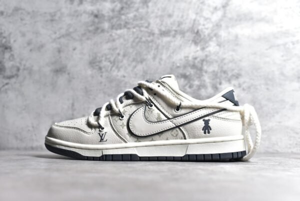 Nike SB Dunk Low LV collaboration - Grey Violent Bear    FC1688-136