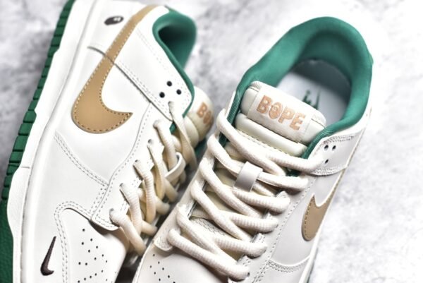Nike SB Dunk Low BAPE Collaboration - Mi Bai Green    XH0923-154 - Image 9