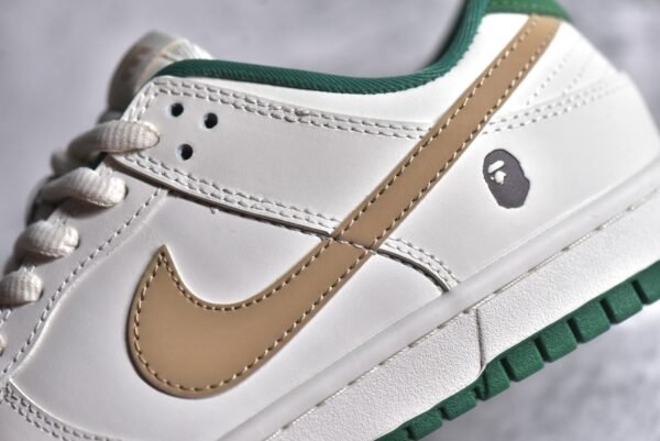 Nike SB Dunk Low BAPE Collaboration - Mi Bai Green    XH0923-154 - Image 12