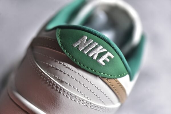 Nike SB Dunk Low BAPE Collaboration - Mi Bai Green    XH0923-154 - Image 13