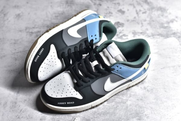 Nike SB Dunk Low Beatles Collaboration - White and Blue    PU6652-123 - Image 7
