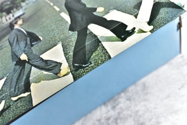 Nike SB Dunk Low Beatles Collaboration - White and Blue    PU6652-123 - Image 22