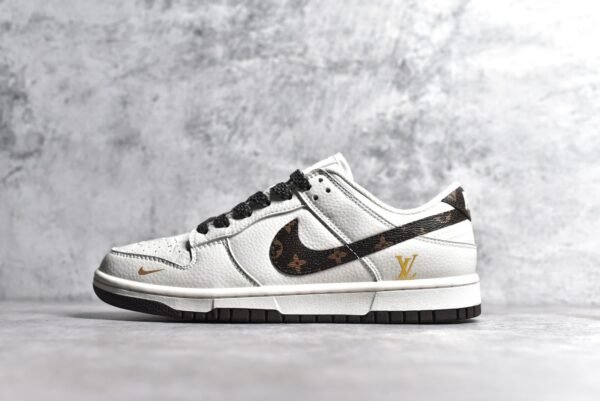 Nike SB Dunk Low LV collaboration - deep brown print    XD1688-017