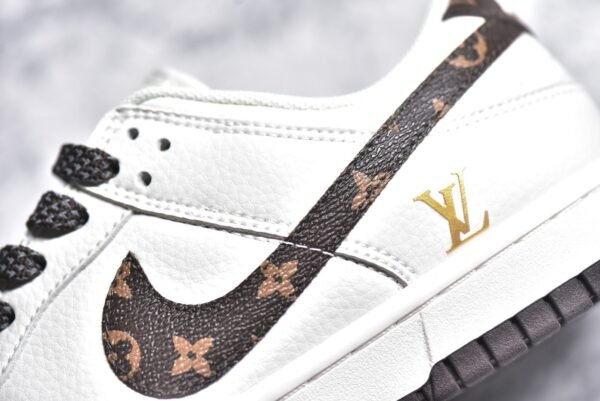 Nike SB Dunk Low LV collaboration - deep brown print    XD1688-017 - Image 12
