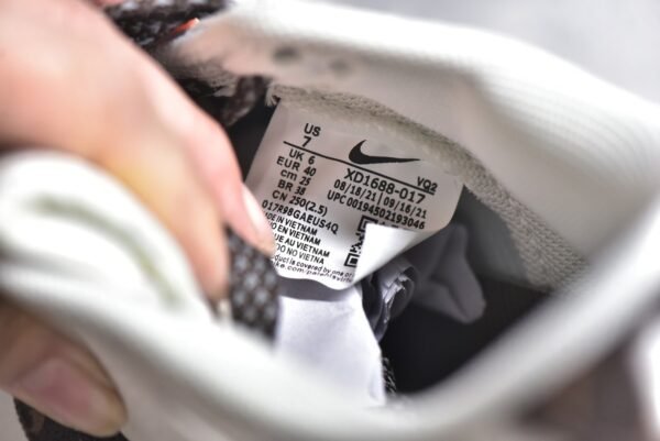 Nike SB Dunk Low LV collaboration - deep brown print    XD1688-017 - Image 16