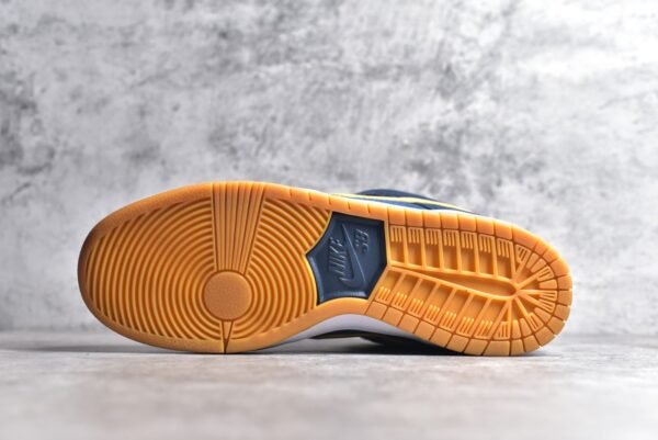 Nike Dunk SB Pro "barcelona" Red Blue    DJ0606-400 - Image 6