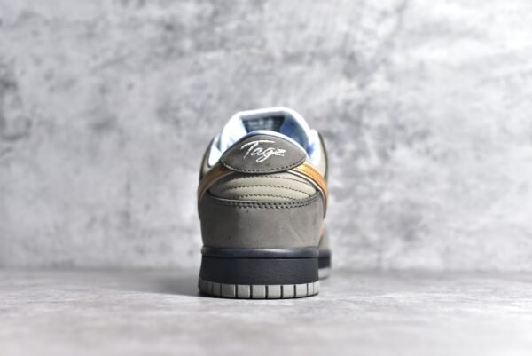 Nike SB Dunk Low Gray Lobster "Grey Lobster“     BV1310-105 - Image 4
